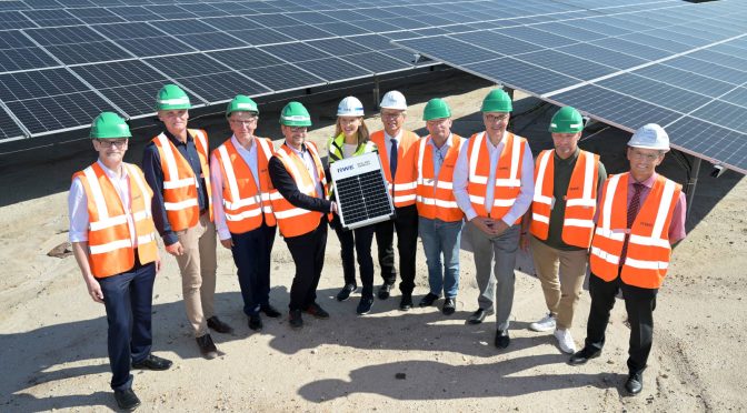 Municipalities around Hambach opencast mine invest in photovoltaic together with RWE