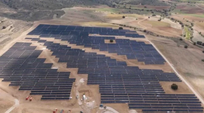 Q ENERGY starts 52 MWp photovoltaic plant in Extremadura